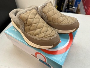 lot 136 image: New Womens Baretraps Gemma Spring  Winter Faux Fur Lined Shoes  Mules  Slippers Size 10 Taupe