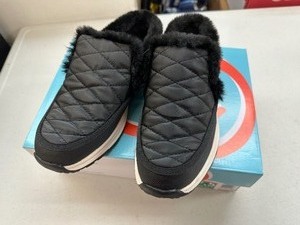 lot 142 image: New Womens Baretraps Gemma Spring  Winter Faux Fur Lined Shoes  Mules  Slippers Size 7.5 Black