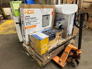 lot 367 image: Pallet of customer returns that have a defect, are damaged, missing parts, or are untested, Towel Warmers, String Lights, small apliances etc