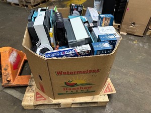 lot 366 image: Pallet of customer returns that are untested, Hp Printers, Light Bulbs, Woozoo Fans, Gloves, Other Misc