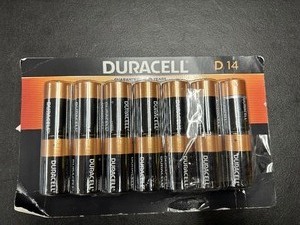 lot 275 image: 14 Pack of Duracell D Batteries, Open Box Untested