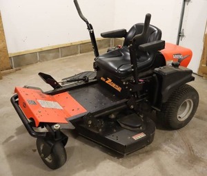 lot 3 image: Ariens Riding Lawn Mower Mini Zoom1540 OHV Model 915063 wKohler Courage15 Engine