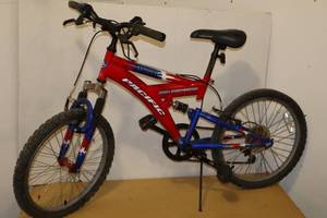 lot 123 image: Youth Havoc Pacific Dual Suspension RWB 5-Speed Bicycle
