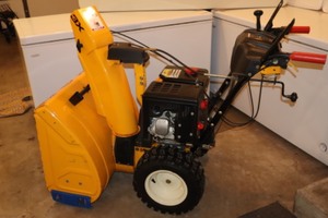 lot 1 image: Cub Cadet 3X Three-Stage Power 30 HD Snowblower
