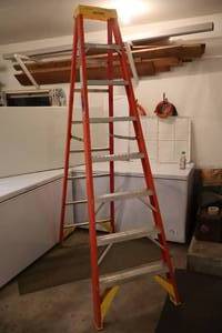 lot 49 image: Garage Shop Werner 8-Foot Step Ladder
