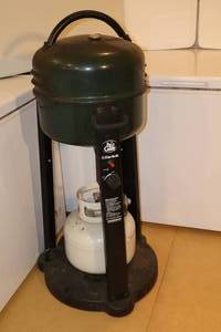 lot 13 image: Outdoor Patio Caddie Char-Broil Smoker