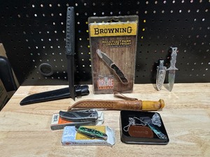 Assorted Knives