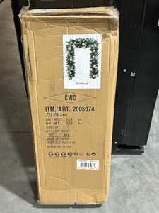 9 Foot Garland 90 LED Lights