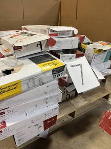 HUGE LOT of MOEN, DELTA, PFISTER, Glacier Bay Kitchen Faucets, Bathroom Faucets, Showers, Bathtub Faucets - For Parts - Sells GREAT on eBay
