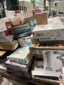 HUGE LOT of MOEN, DELTA, PFISTER, Glacier Bay Kitchen Faucets, Bathroom Faucets, Showers, Bathtub Faucets - For Parts - Sells GREAT on eBay