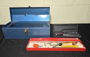 lot 119 image: Vintage Blue Metal Toolbox inc Various Sockets and Pliers
