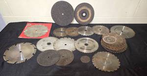 lot 139 image: Lot of Mixed Circular Saw Blades and Grinding Discs