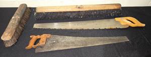 lot 165 image: Hand Saws and Brushes for Woodworking