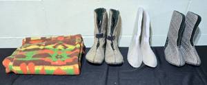 lot 326 image: Lot of 3 Pairs of Sorel Felt Boots and Colorful Blanket