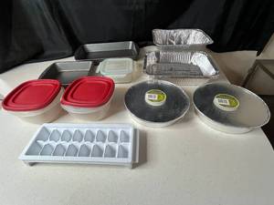 lot 215 image: Kitchenware Collection Including Baking Pans and Food Storage Containers