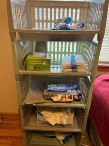 lot 266 image: Multi-Functional Storage Basket with Cleaning Supplies - content quantities unverified