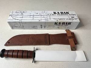 lot 291 image: KA-BAR USMC Fighting Knife with Leather Sheath