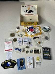 lot 368 image: Collection of Military Insignia and Memorabilia including Airborne and 29th Infantry Division Items