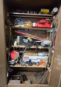 lot 471 image: Lot of Assorted Hand Tools and Automotive Parts