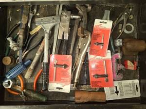 lot 473 image: Mixed Lot of Hand Tools and Accessories Including Milwaukee Chuck Keys