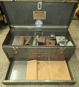 lot 484 image: Vintage Craftsman Tool Chest with Various Accessories