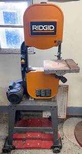 lot 12 image: RIDGID Bandsaw with 120V Motor - Heavy Duty