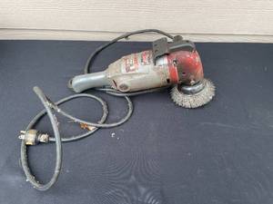 lot 46 image: Vintage Milwaukee Electric Brush Grinder with Wire Wheel