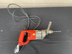 lot 50 image: Milwaukee Heavy Duty Electric Drill Model 172 with Drill Bit