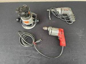 lot 51 image: Lot of 3 Power Tools including Black & Decker and Milwaukee models