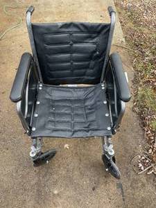 lot 92 image: Invacare Tracer EX2 Wheelchair - Used