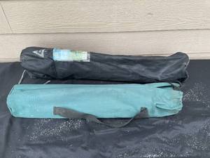 lot 100 image: Set of 2 Camping Chairs with Carrying Bags