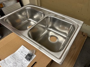 lot 215 image: Elkay Pergola 33 x 22 Kitchen Sink, Damage to one Side Lip