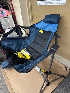 lot 203 image: Rio Swinging Hammock Chair w Carrry Case - Blue