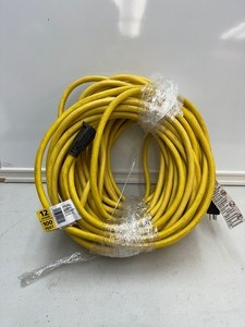 lot 142 image: Husky Heavy Duty 12 Guage 100 Ft Extension Cord - Yellow
