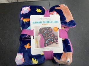 lot 181 image: New Life Comfort Kids Ulimate Sherpa Fleece Throw Blanket - Super Soft 40 X 50 with Deer Bears Owls Rainbows & More
