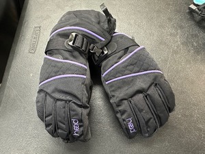 lot 295 image: New Kids Head Touchscreen Winter  Ski Gloves  Mittens Size M Medium - Black  Purple
