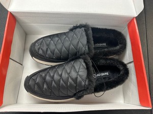 lot 313 image: New Womens Baretraps Gemma Spring  Winter Faux Fur Lined Shoes  Mules  Slippers Size 7.5 Black