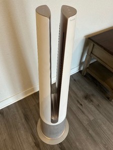 lot 101 image: LG AeroTower Air Purifying Fan AAFA Certified True HEPA Air Purifiers  Tower Fan for Baby & Pets UVnano LED Air Purifier for Home & Large Rooms Up To 818 sq ft  ThinQ App, Beige U9CV1C ( Retail $549.99)