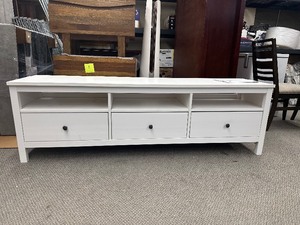 lot 36 image: HEMNES TV Stand  Bench White Stain 183x47x57 cm (72x18 12x22 12 ) (retail $349)