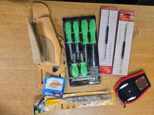 lot 39 image: Lot of 6 hand Tools ( Leather Cordless drill Holder, 6 PCS Screw Driver set, 2 Pitbull O-Oring & Seal Pick ,a Filer and  a Hammer Holder)