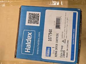 lot 81 image: Haldex 107794X Reman Dryer Cartridge