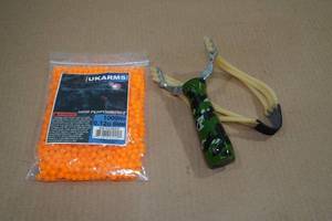Sling Shot with Ammo