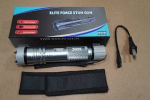 Day Zero Survival Stun Gun Flash Light