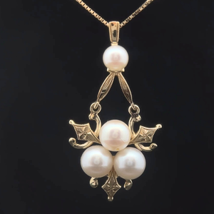 lot 26H image: Vintage Pearl Estate Pendant in 14K Yellow Gold