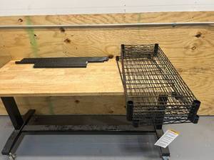 lot 121 image: HDX Shelving Unit