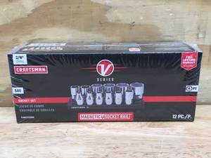 lot 29 image: Craftsman 38 Drive SAE Socket Set Model # CMMT17330V 11272410