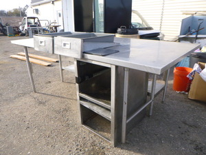 Stainless Steel Pre Table