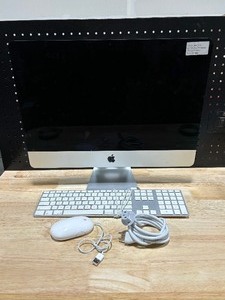 Late 2013 Apple 21.5 Desktop Computer