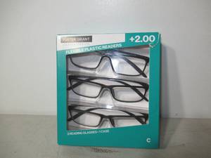 lot 214 image: Foster Grant Full Frame Plastic Classic Reading Glasses 2.00