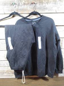 Pair of Fruit of the Loom Mens Sweatshirt & Sweatpants with Pockets-Black-Large